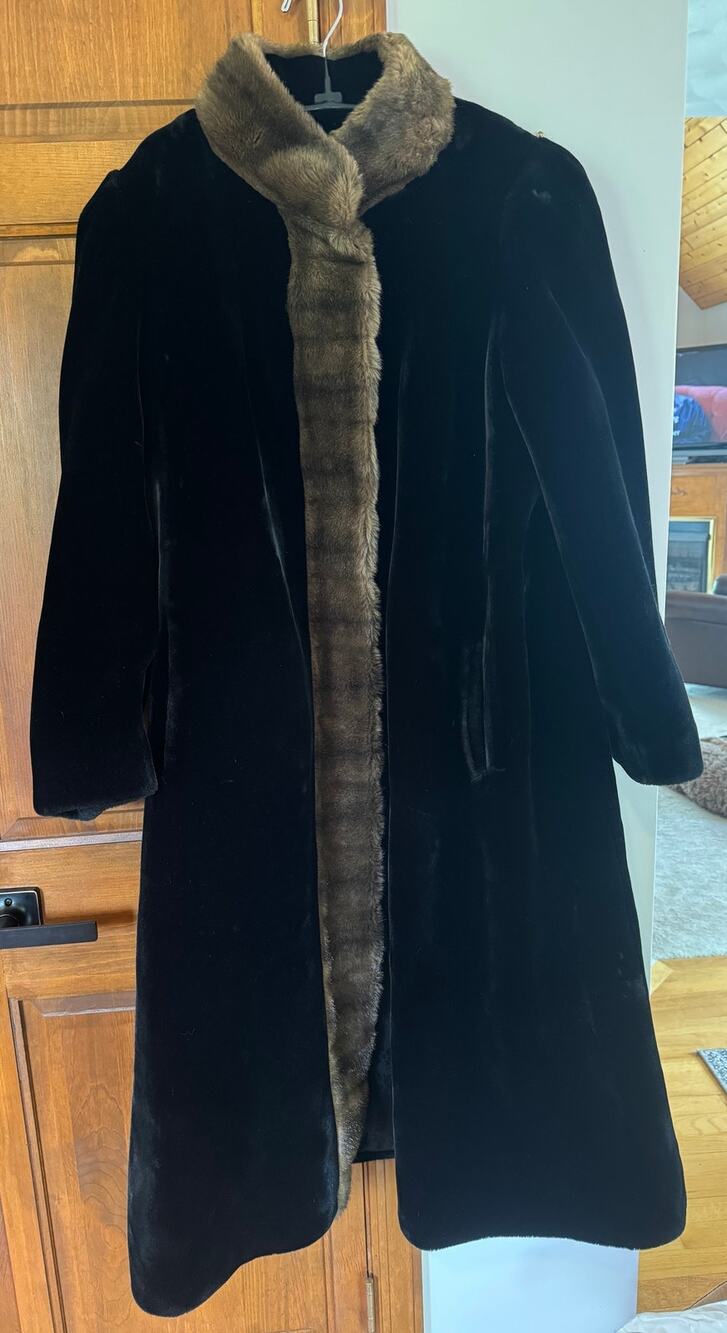 Borgazia Faux Fur Coat